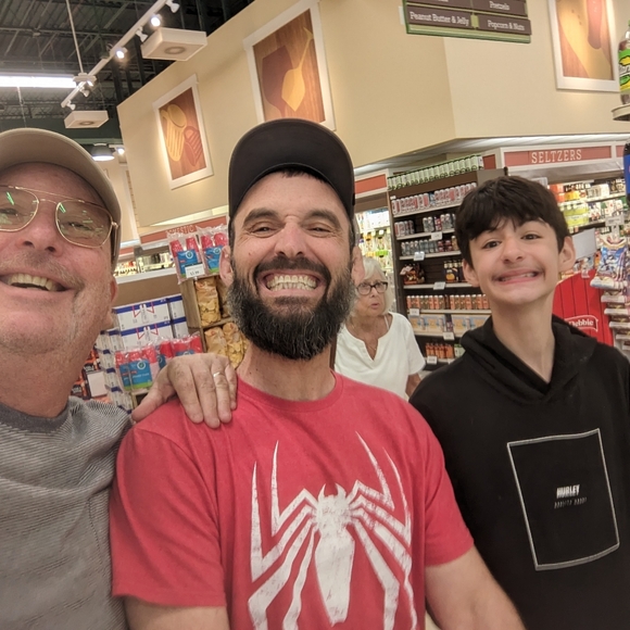 Meet your Posher, Chris - Picture 3 of 10